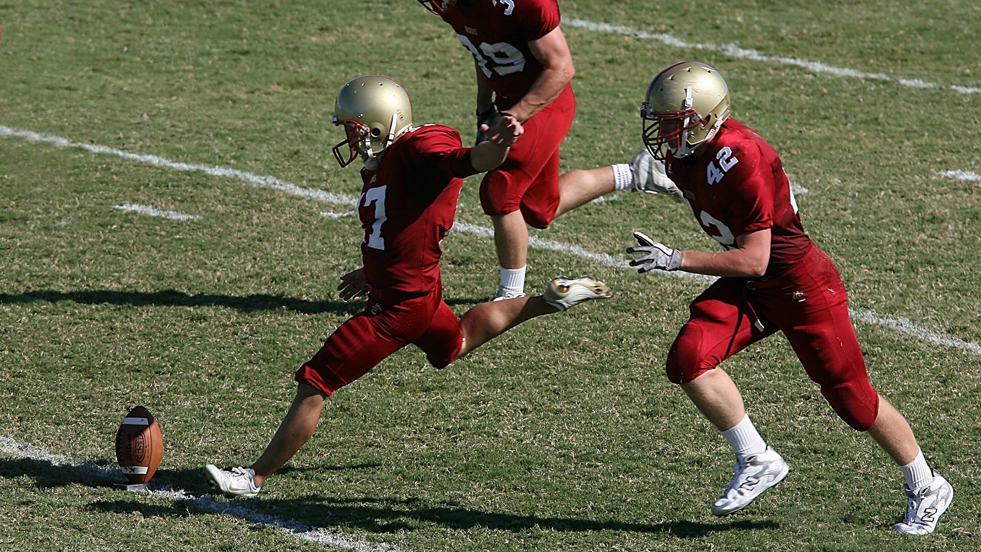 国王防守体系松散被多队针对,国王队战术